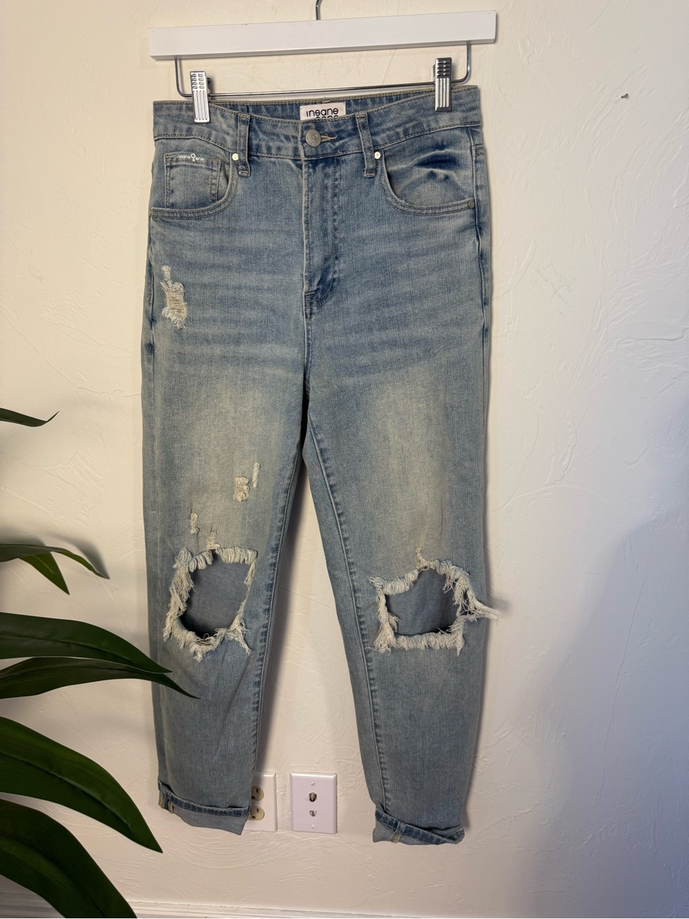 Insane Gene Distressed Light Wash Boyfriend Jeans Size 27